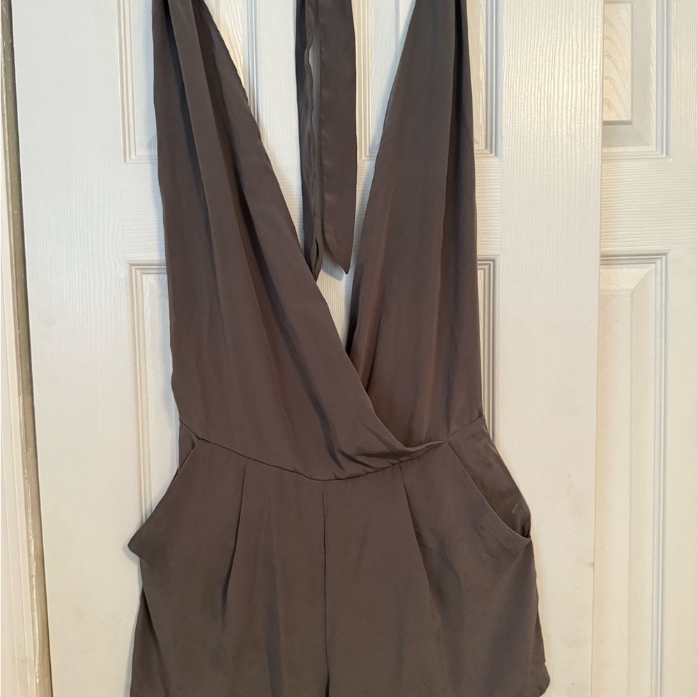 Chic Gray Jumpsuit with Plunging V-Neckline
